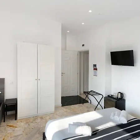 Guest house La Terrazza Su 3*